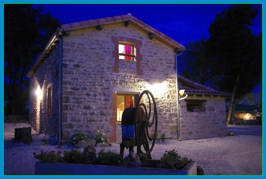 Bed and Breakfast La Prade Basse 82 Saint-Antonin Esterno foto